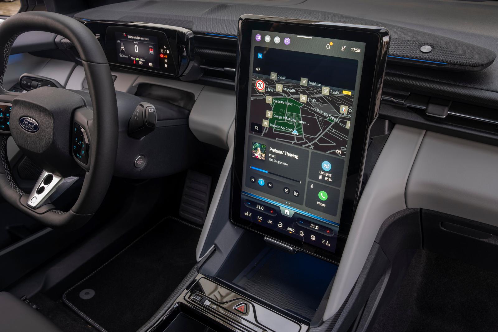 Ελλάδα: Εμφάνιση... έκπληξη για το Ford Capri στην έκθεση ΤΑΧΙ Show 2025